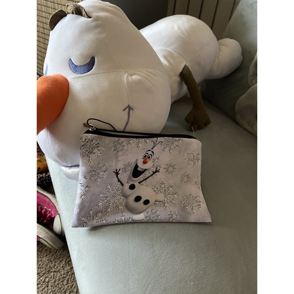 Frozen Disney Olaf Snowflakes Pencil Pouch Makeup Bag Zippered New With Tags